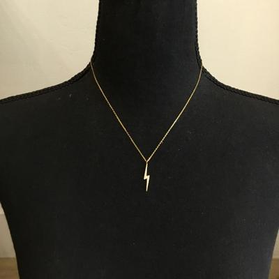 Very pretty gold tone lightning bolt necklace