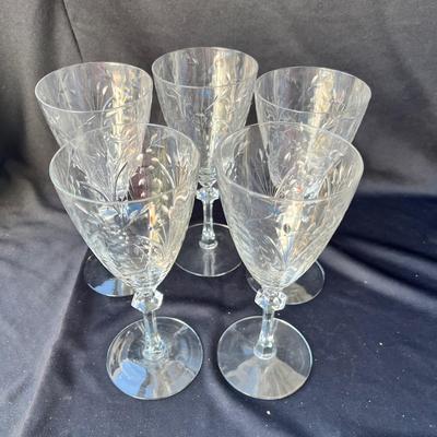 Sale Photo Thumbnail #760: Set of 5, no damage.