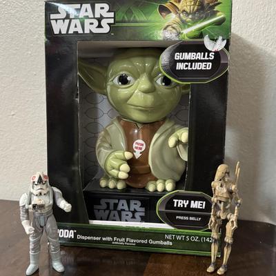Yoda Candy dispenser and Star Wars figures.