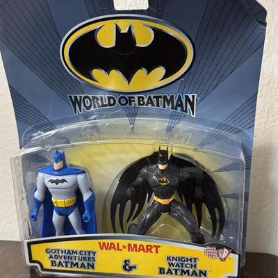 Batman tin can With Batman figures.
