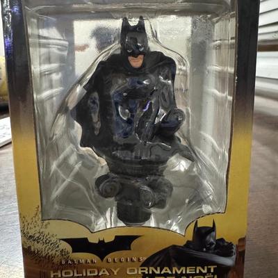 Head knocker Bane and Batman figure and Bat Mobile.