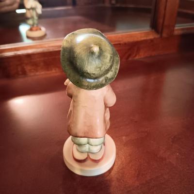 REUGE SWISS MUSIC BOX, A HUMMEL "LOST SHEEP" AND A LEFTON FIGURE