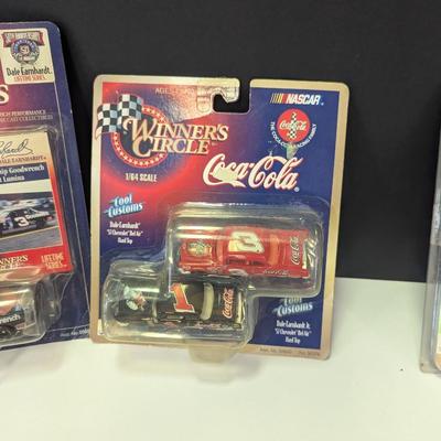 Sale Photo Thumbnail #1153: NASCAR Winner's Circle Dale Earnhardt & Racing Champions Richard Petty  1/64