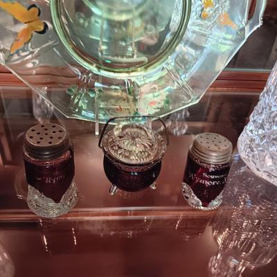 HAND PAINTED GREEN DEPRESSION GLASS PLATE, VINTAGE CRANBERRY GLASS PIECES AND MORE
