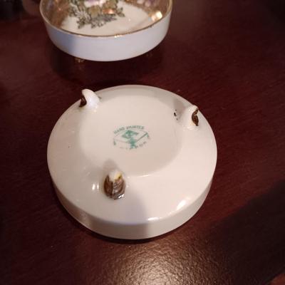 NIPPON FOOTED BOWLS, GOLD COLORED VASE AND BOWL PLUS METAL FLOWERS