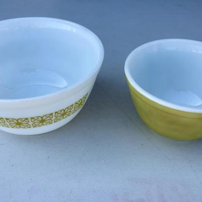Sale Photo Thumbnail #194: LOT 37
Pyrex