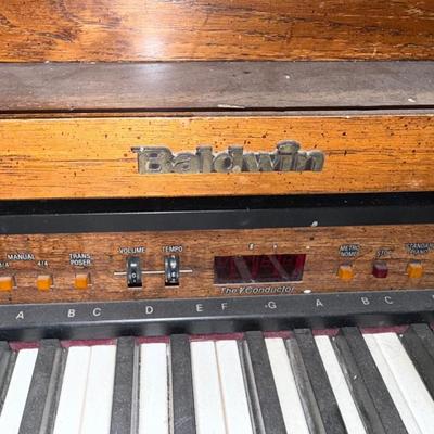 Electric Baldwin Piano. working conditions