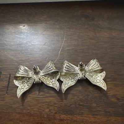 Sliver tone jewelry