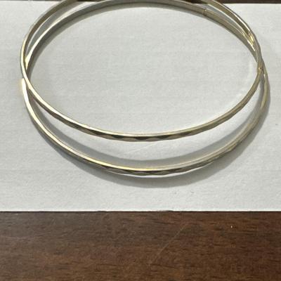 Sliver tone jewelry