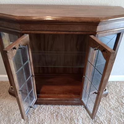 LIGHTED FOYER DISPLAY CABINET WITH WOOD FRAMED BEVELED WALL MIRROR