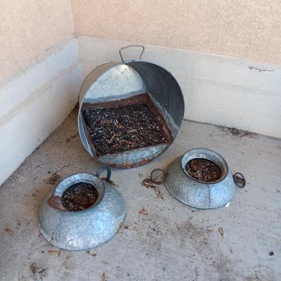 GALVANIZED BUCKET AND PANS