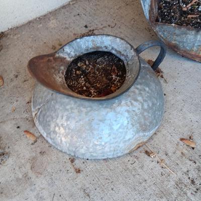 GALVANIZED BUCKET AND PANS