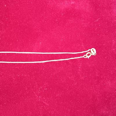 14K CHAIN .85g AND A BROKEN STERLING SILVER PIN
