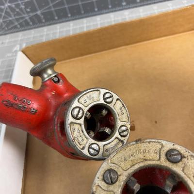 Rigid - Pipe Threaders (3) Heads, (4) Dies
