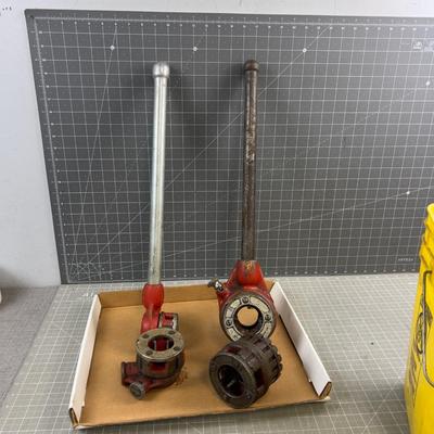 Rigid - Pipe Threaders (3) Heads, (4) Dies