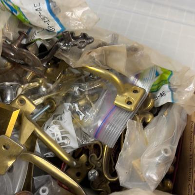 Cabinet HARDWARE Group B
