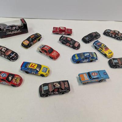 Sale Photo Thumbnail #102: NASCAR Diecast Racing Cars 1/64 Scale