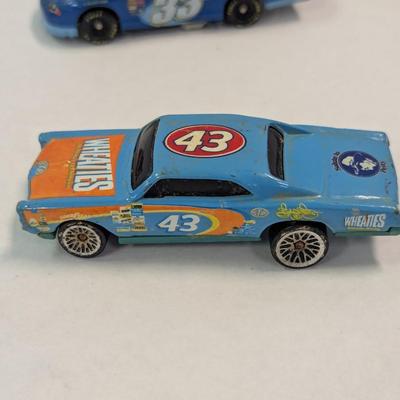 Sale Photo Thumbnail #109: NASCAR Diecast Racing Cars 1/64 Scale