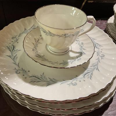 Sale Photo Thumbnail #395: Set of 6 one cup has crack