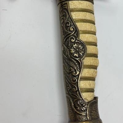 Sale Photo Thumbnail #189: Replica WWII. Made of metal. Non-sharp blade