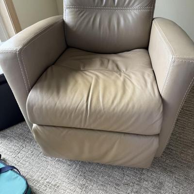 IMG Norway Tan Leather Recliner