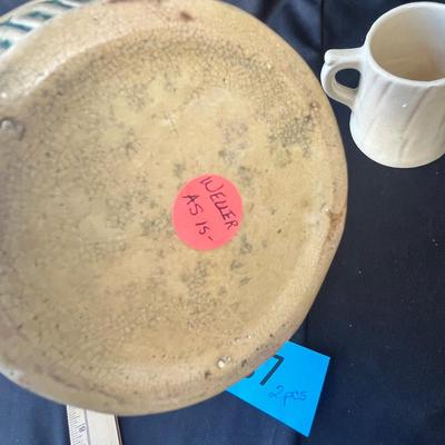Sale Photo Thumbnail #921: The larger one has a chip that was re-glued.  Both are in great condition otherwise!