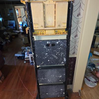 Painting ladder