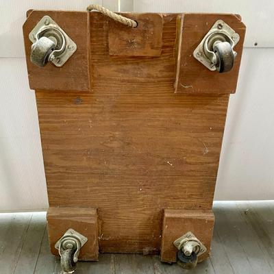 Sale Photo Thumbnail #13: On four casters with rope.