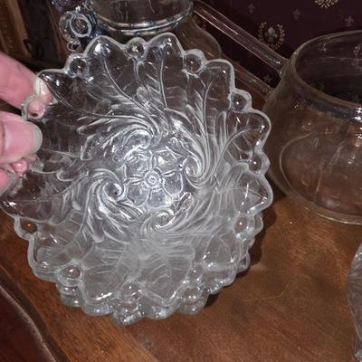 Clear glass lot