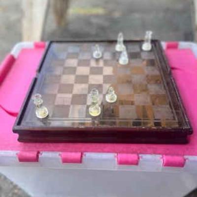 KSG090 Glass Chess Set