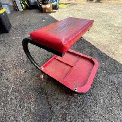 KSG097 Small Craftsman Rolling Seat