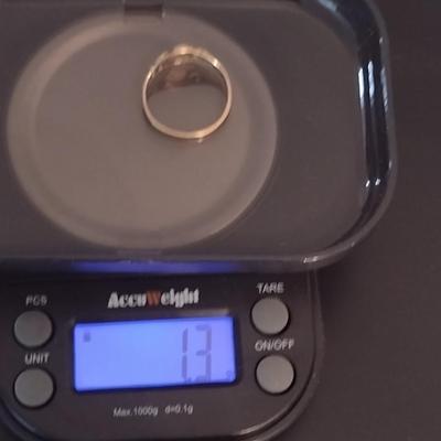 10 Karat Plumb Yellow Gold Monogrammed 'M' Ring- Approx Size 6 1/4 and Total Weight 1.3 Grams (#2)