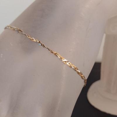 14 Karat Yellow and White Gold Bracelet- Approx 7 1/2" Long and Total Weight 1.9 Grams (#4)