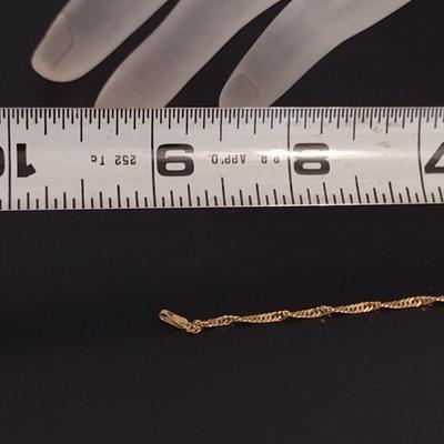 14 Karat Yellow Gold Chain- Approx 9" Long and Total Weight 1.5 Grams (#5)