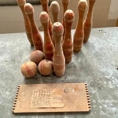 Sale Photo Thumbnail #377: Includes all pins and three balls.