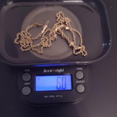14 Karat Yellow Gold Necklace with Anchor Pendant- Approx 21" Long and 6.0 Grams (#10)