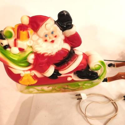 Lot #63 Vintage Santa & Reindeer Blow Mold - Complete! Great condition!