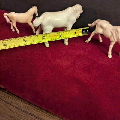 Vintage White Porcelain Horse Figures #33