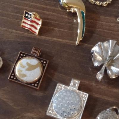 Collection of Fashion Jewelry (#12)