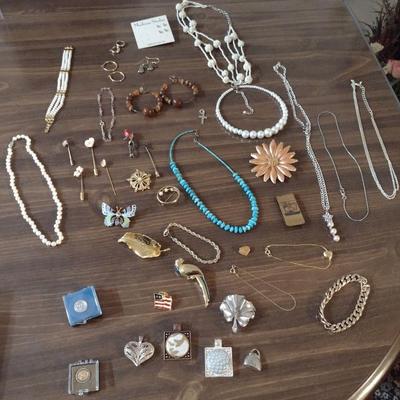 Collection of Fashion Jewelry (#12)