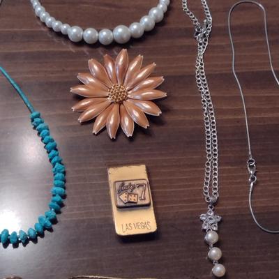 Collection of Fashion Jewelry (#12)