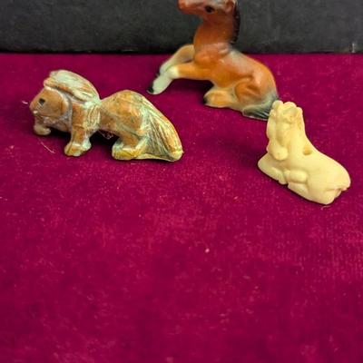Vintage Miniature Horse Figurines #34