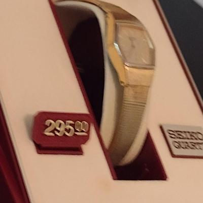 Ladies Seiko Watch (#13)