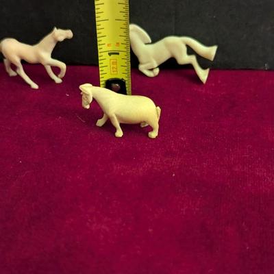Vintage Miniature Horse Figurines #35