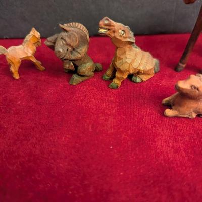Vintage Hand Carved Horse Figures #37