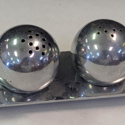 Ikea Stainless Shakers & Round Chrome Shakers