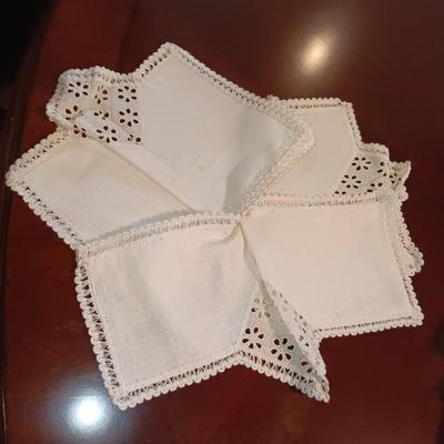 EMBROIDERED PINE CONE LINEN TABLECLOTH, LINEN NAPKINS AND LACEY TABLECLOTH