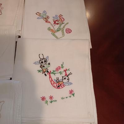 FLOUR SACK EMBROIDERED KITCHEN TOWELS