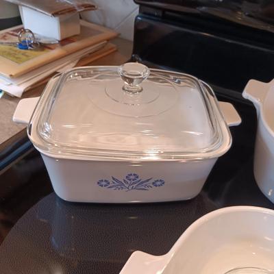8-PIECE CORNINGWARE CASSEROLE DISHES