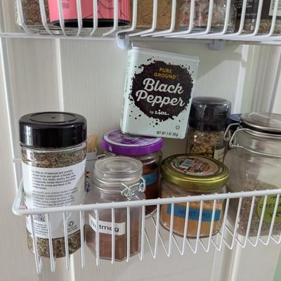 3 Shelves Of Spices (HW)